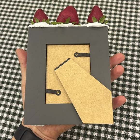 Handmade cake picture frame - Picture 3 of 3